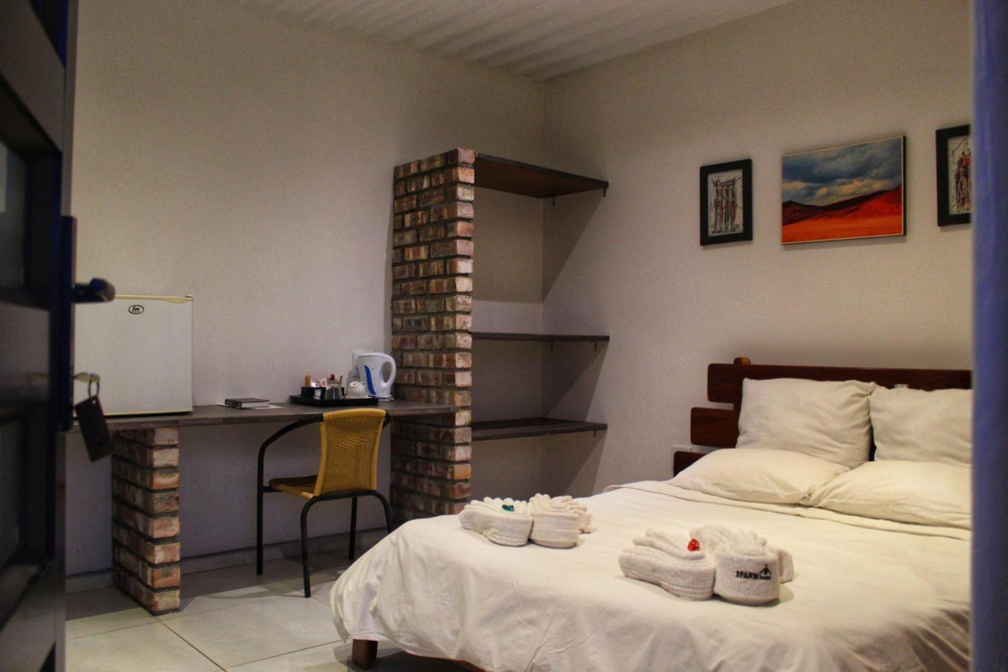 The Farmhouse Boutique Guesthouse And Beergarden Cc Outjo Camera foto